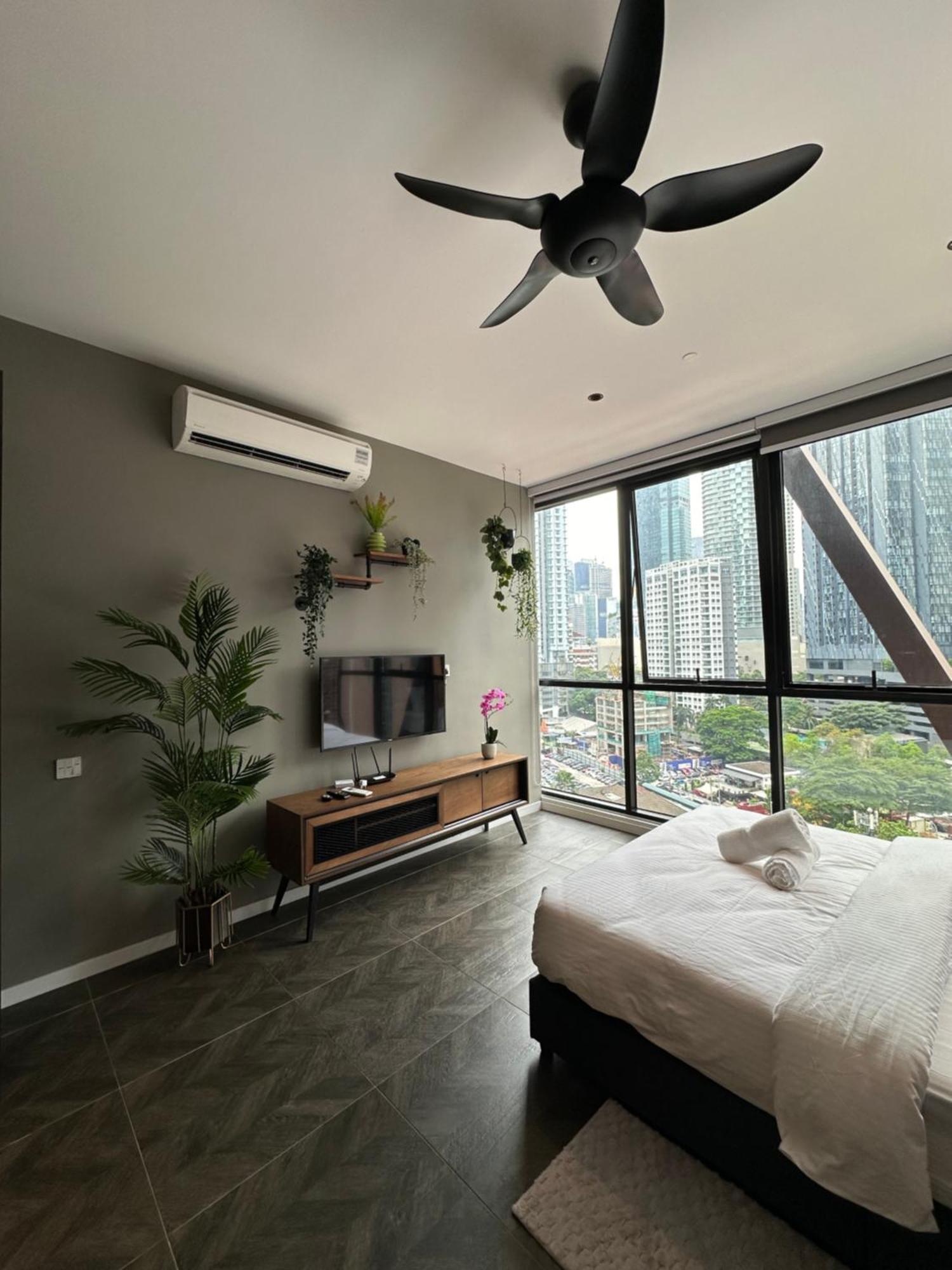 Skyline Homes By Scarletz Suites Klcc Куала-Лумпур Екстер'єр фото