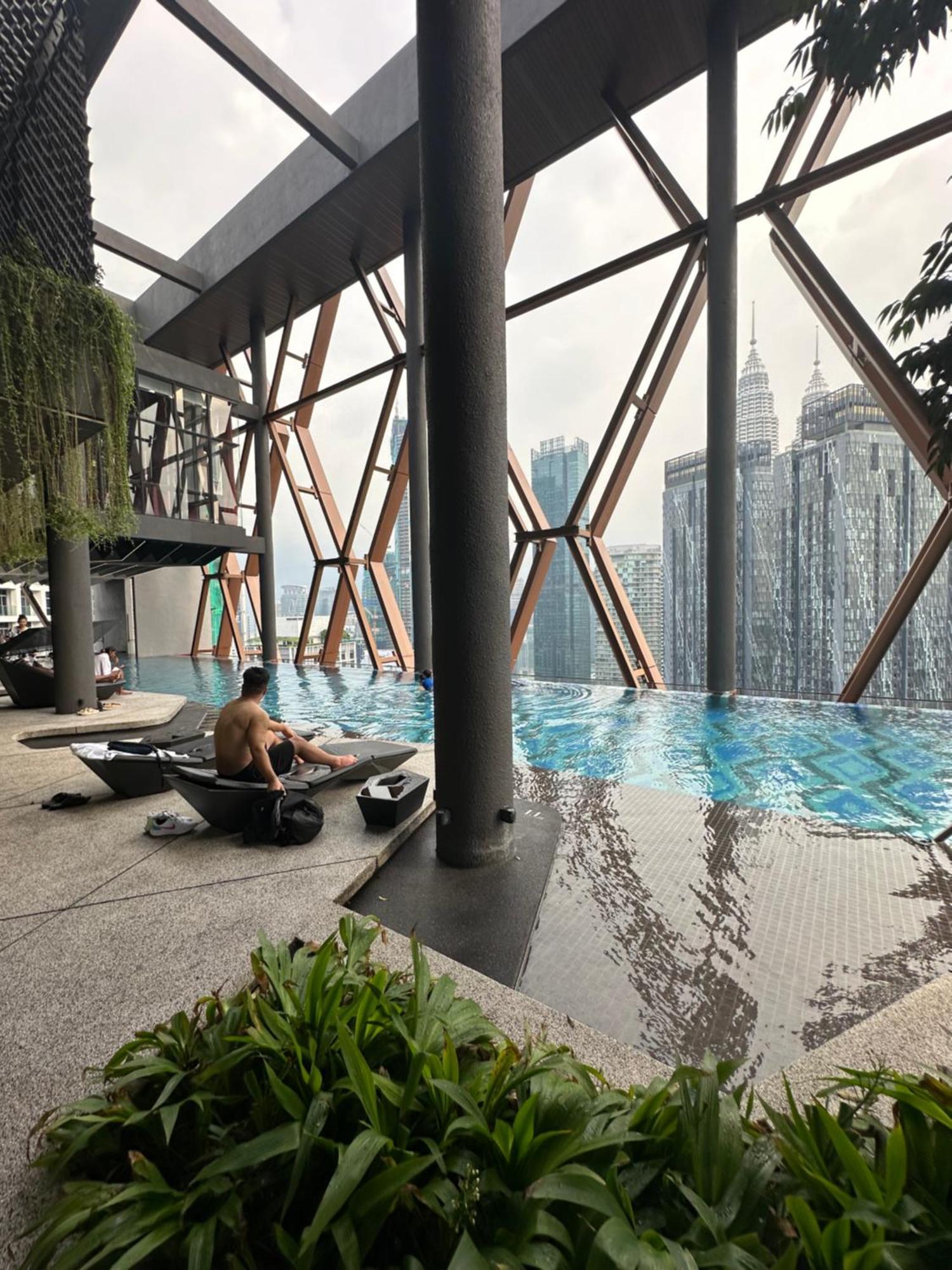 Skyline Homes By Scarletz Suites Klcc Куала-Лумпур Екстер'єр фото